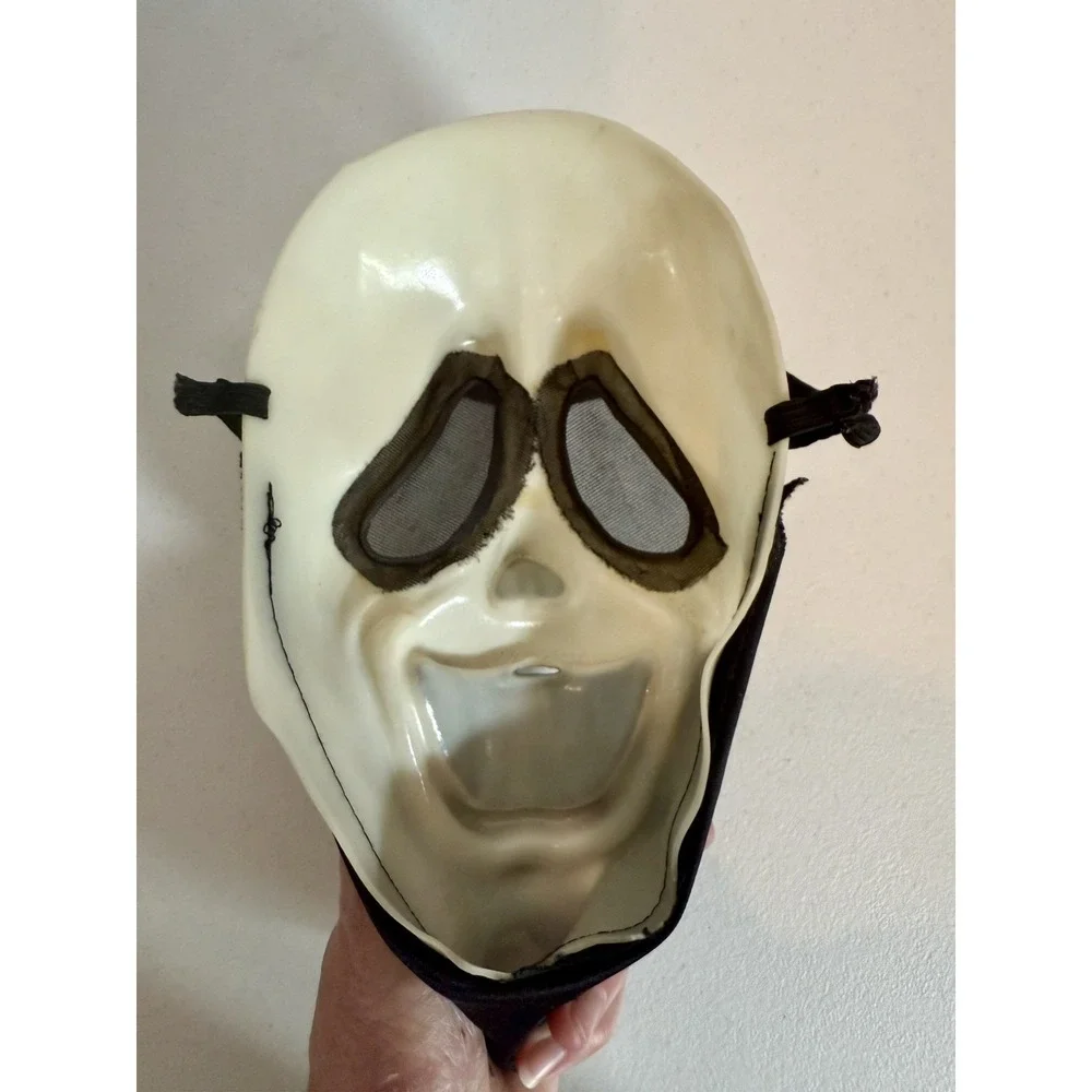 Easter Unlimited Scream Ghost Face Mask Hood Shroud Smile /‎ 